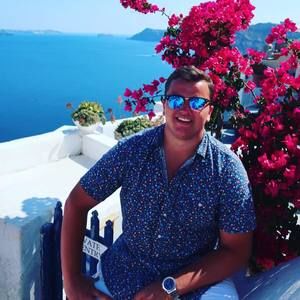 Meet your Posher, Alex